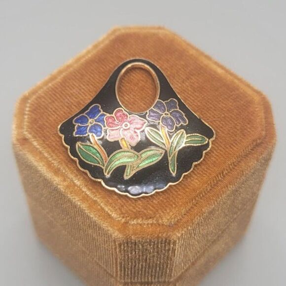 UNBRANDED Cloisonné Floral Scarf Pendant - Picture 1 of 4